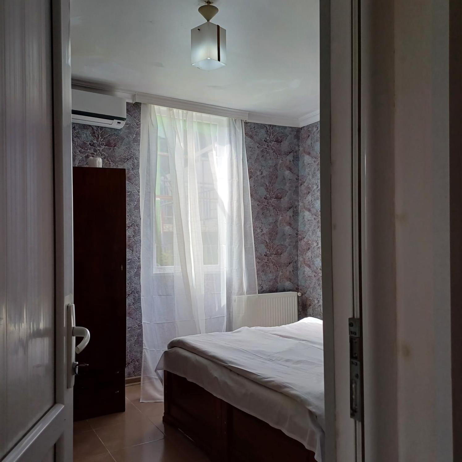 White Guest House Batumi Rum bild